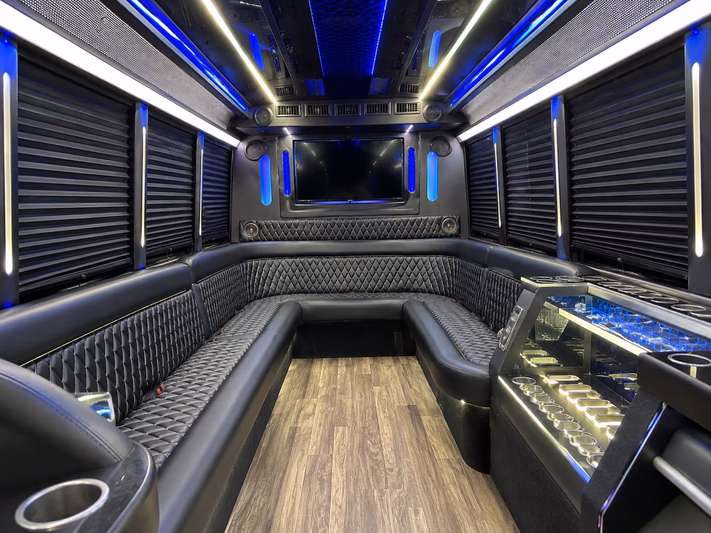 santa clarita corporate retreat shuttle bus rentals